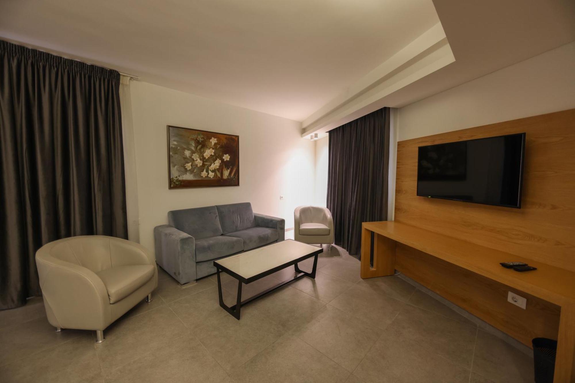 Majestic Byblos Grand Hotel Exterior photo