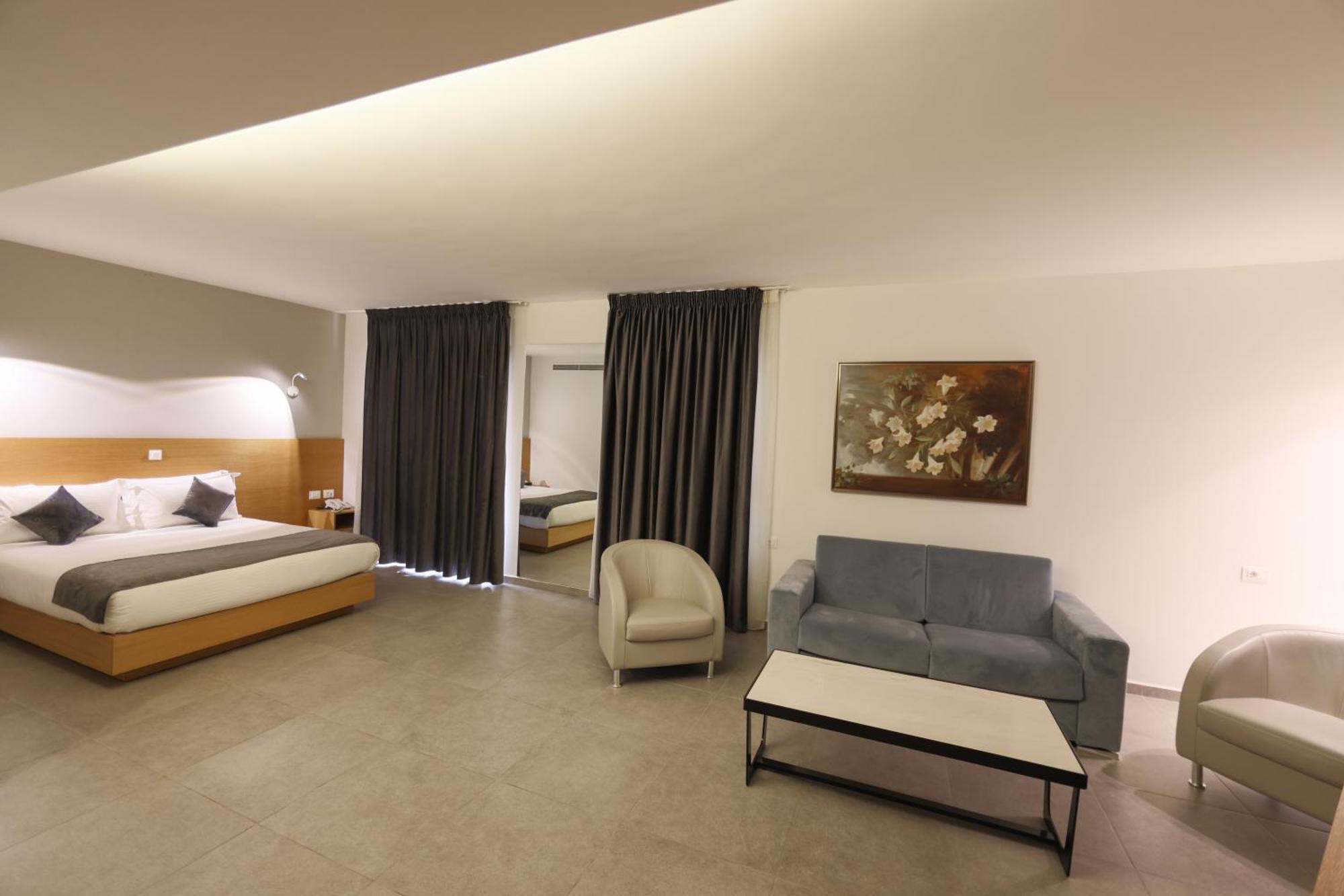 Majestic Byblos Grand Hotel Exterior photo