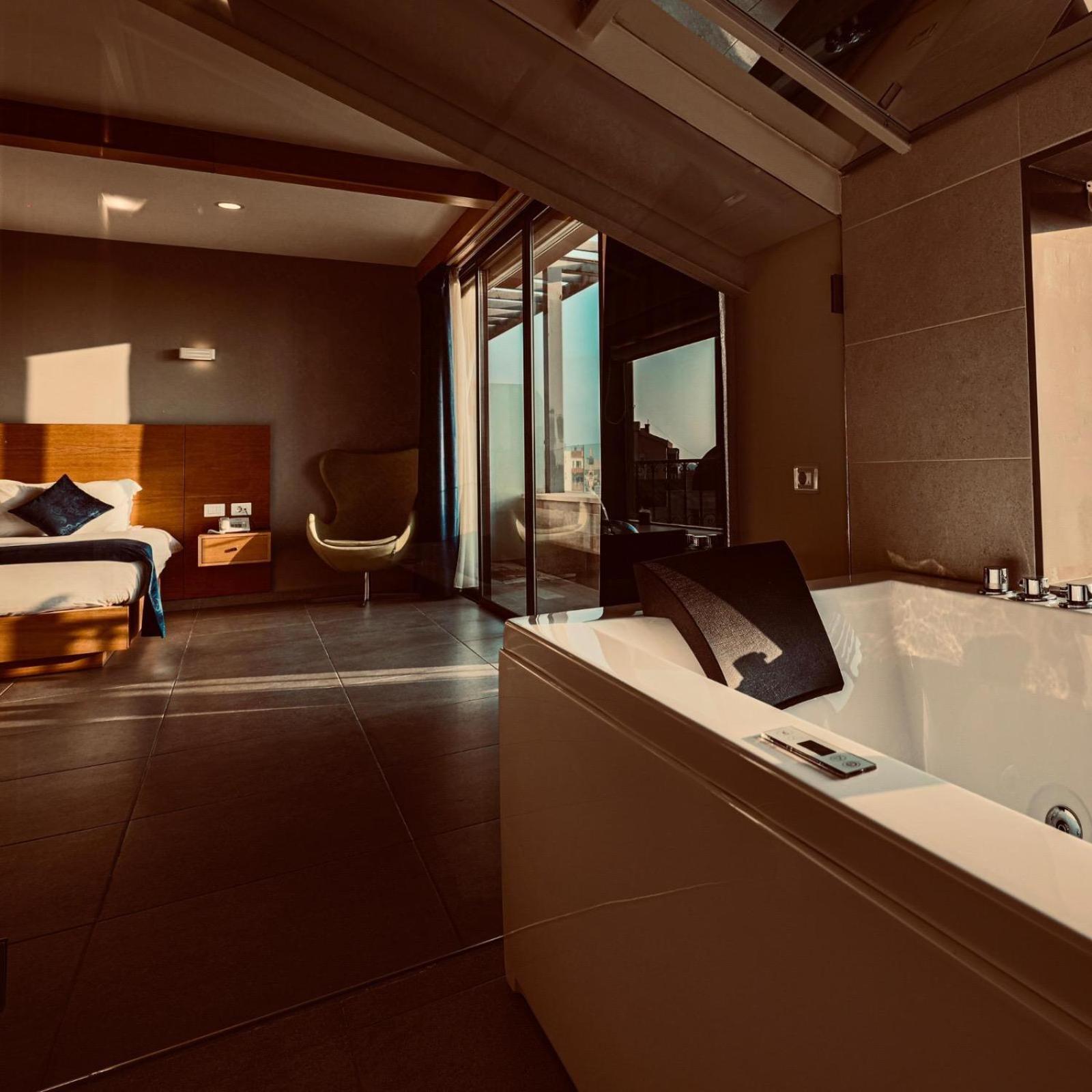 Majestic Byblos Grand Hotel Exterior photo